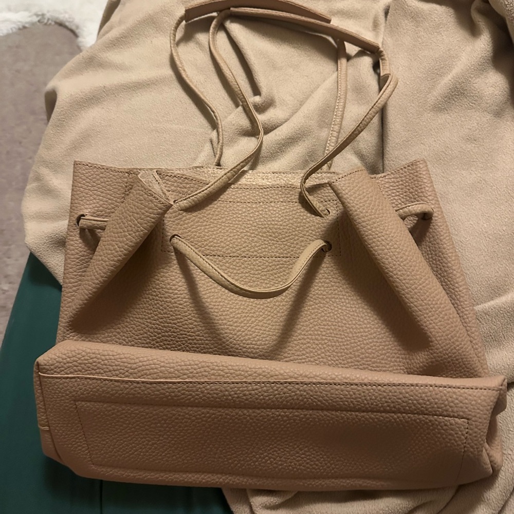 8 Other Reasons Tan Vegan Leather Slouchy Bucket Bag NWT